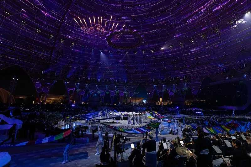 live performance celebrating global unity at the Expo 2020 Dubai Closing Ceremony